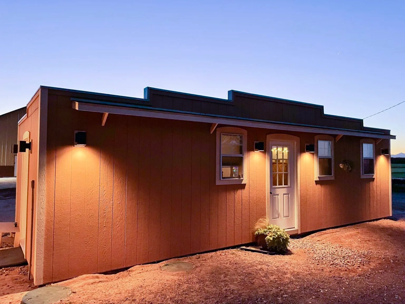 12x32 Trading Post